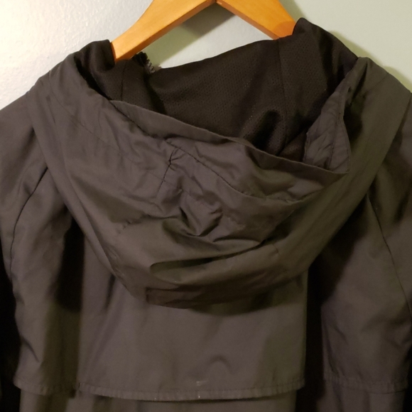 nike nilon jacket - Picture 3 of 7